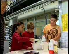 Eiscreme selbst gemacht : 7. Workshop der Kinder-Uni 2010 am KIT, 01.09.2010; Beitrag in "RTV-Nachrichten" vom 01.09.2010