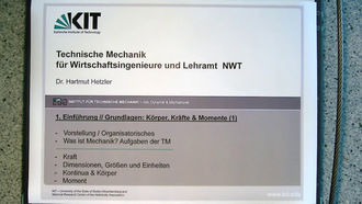 Technische Mechanik I für Wirtschaftsingenieure und Lehramt NWT, WS 2013/2014, gehalten am 21.10.2013