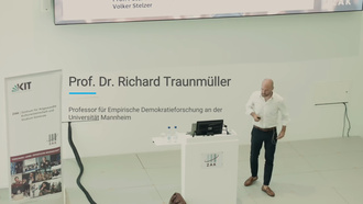 Wie steht es um die Meinungsfreiheit in Deutschland? (Prof. Dr. Richard Traunmüller)