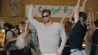 Kultur trifft Campus - Flashmob in der Mensa